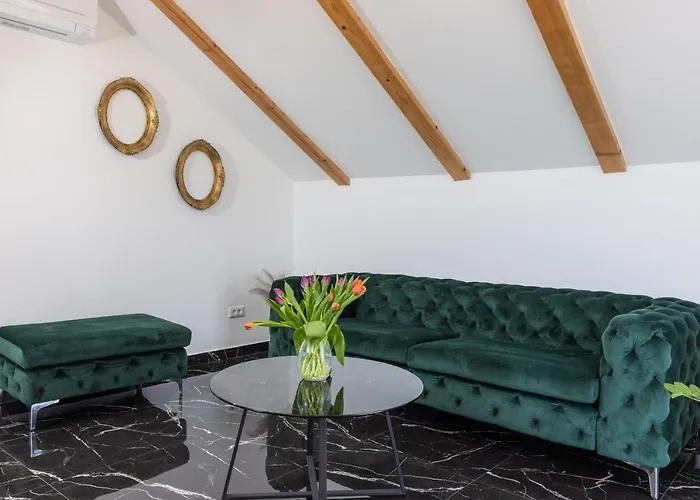 Royal - The View Апартаменты