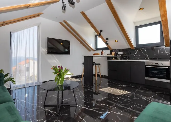 Апартаменты Royal - The View *